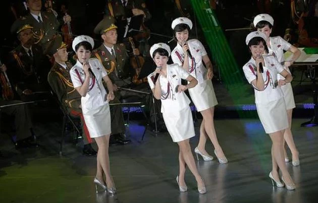 Η αγαπημένη μπάντα του Κιμ Γιονκ Ουν θα εμφανιστεί στους Ολυμπιακούς αγώνες (εικόνες, βίντεο)